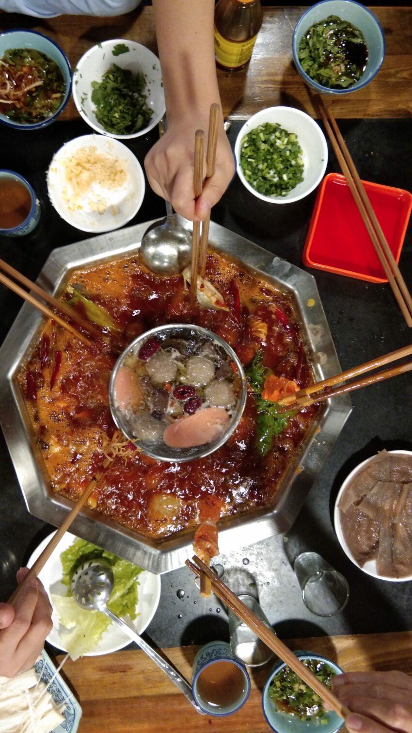 4 Useful Eat Hot Pot Tips at Chengdu